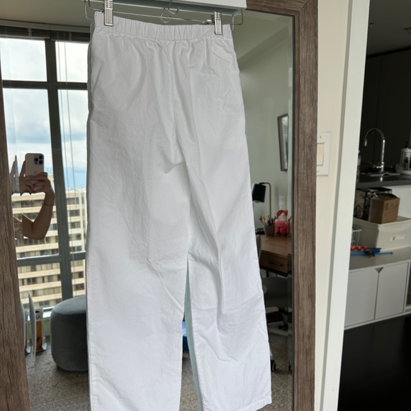 Boardwalk pants (Aritzia) - Picture 4 of 6